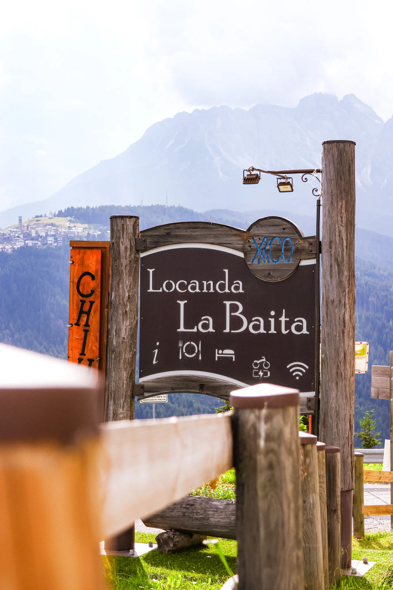 Esterni e vista della Locanda La Baita